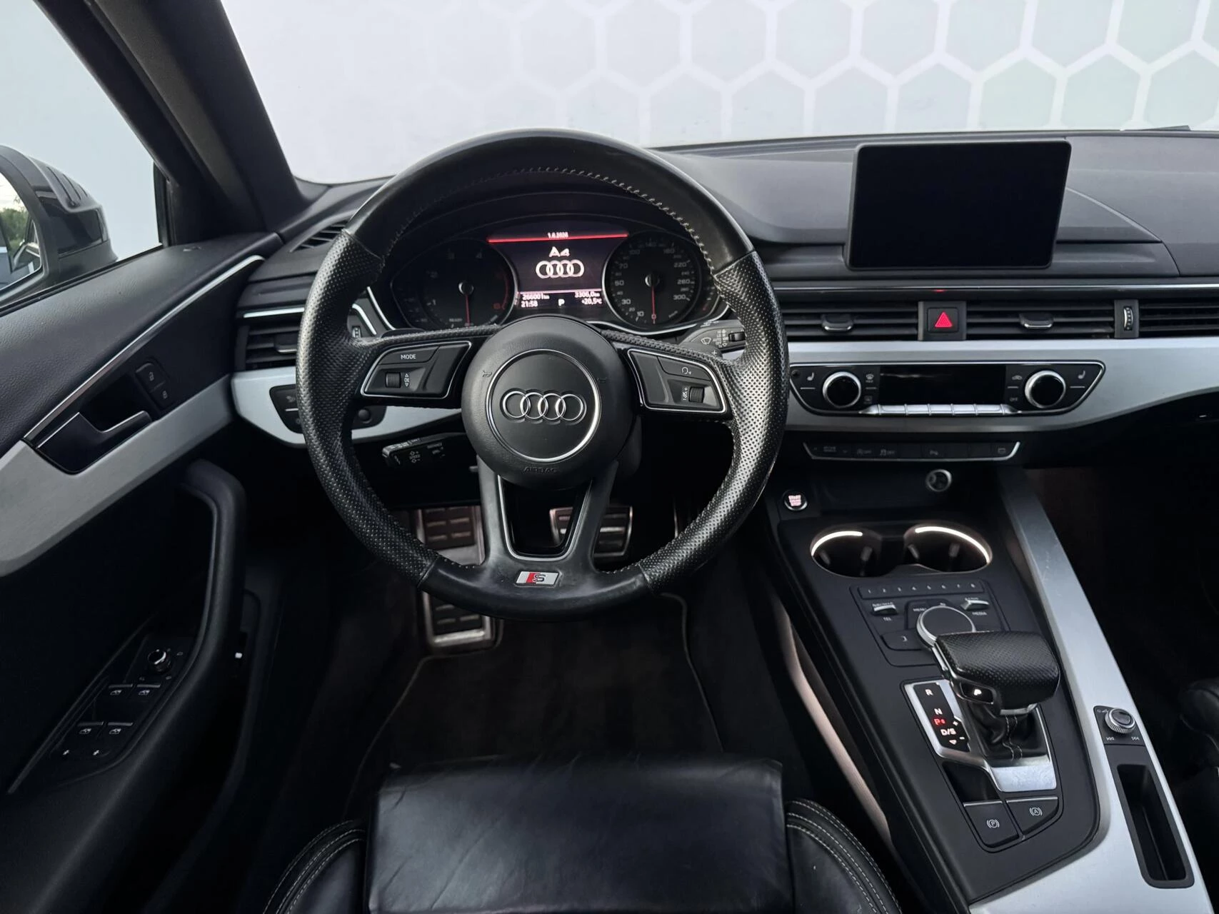 Hoofdafbeelding Audi A4