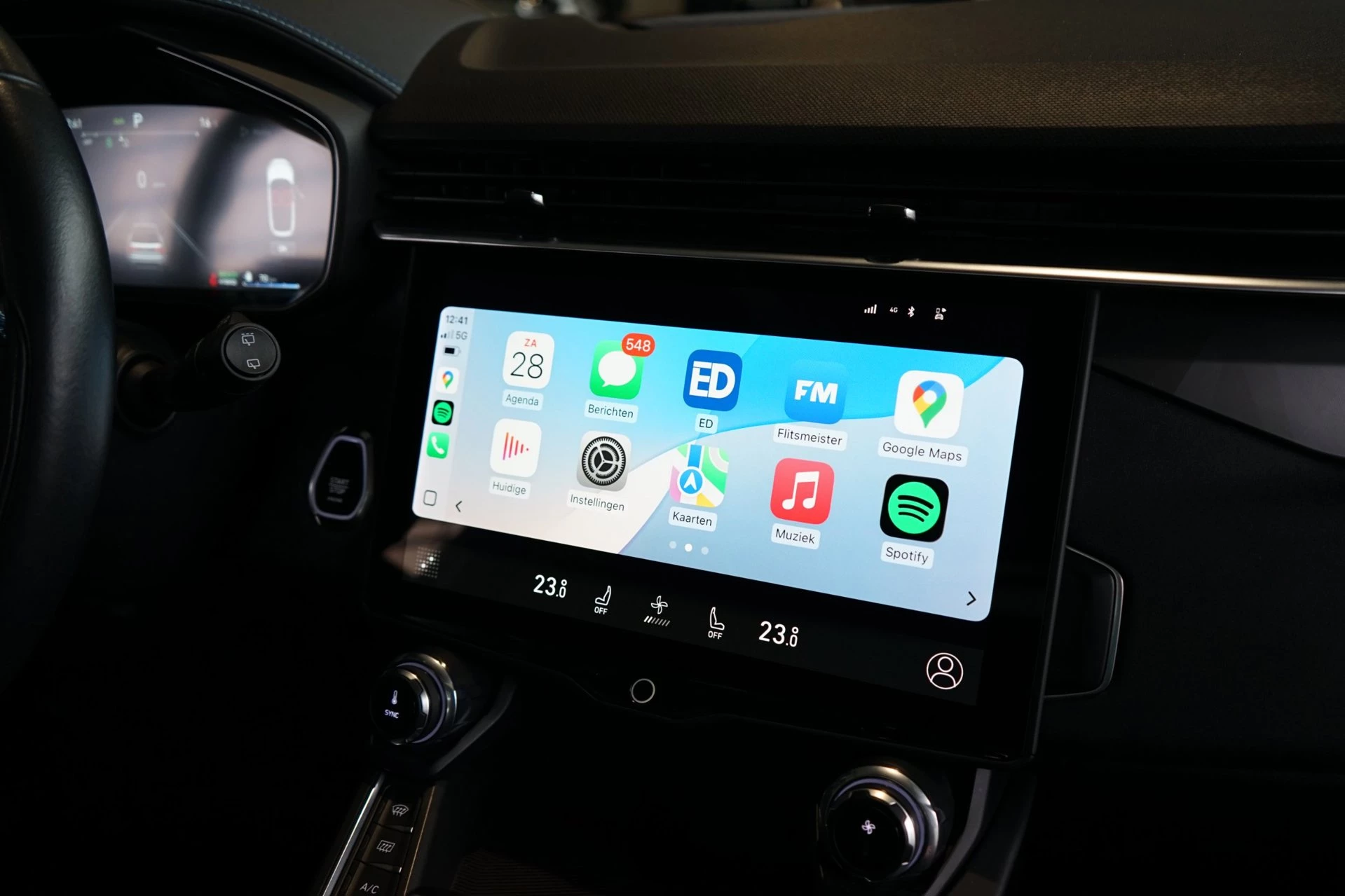 Hoofdafbeelding Lynk & Co 01