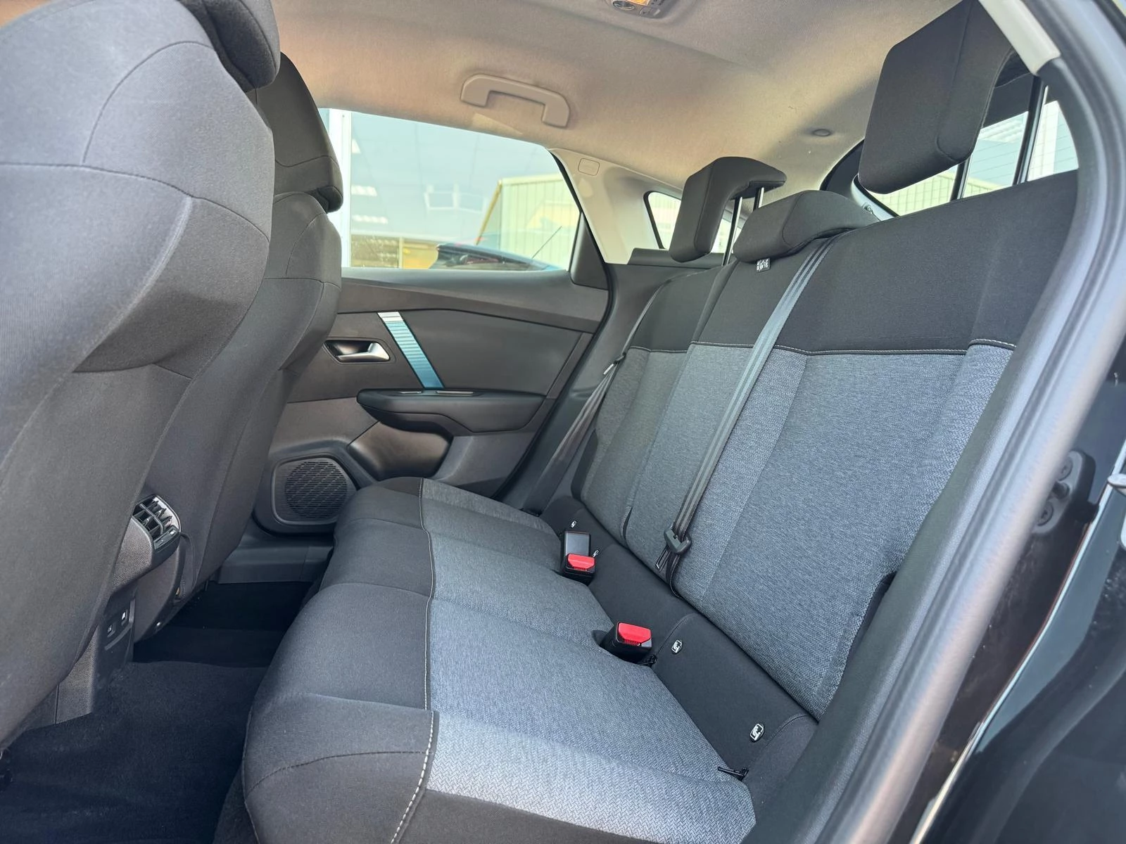 Hoofdafbeelding Citroën ë-C4