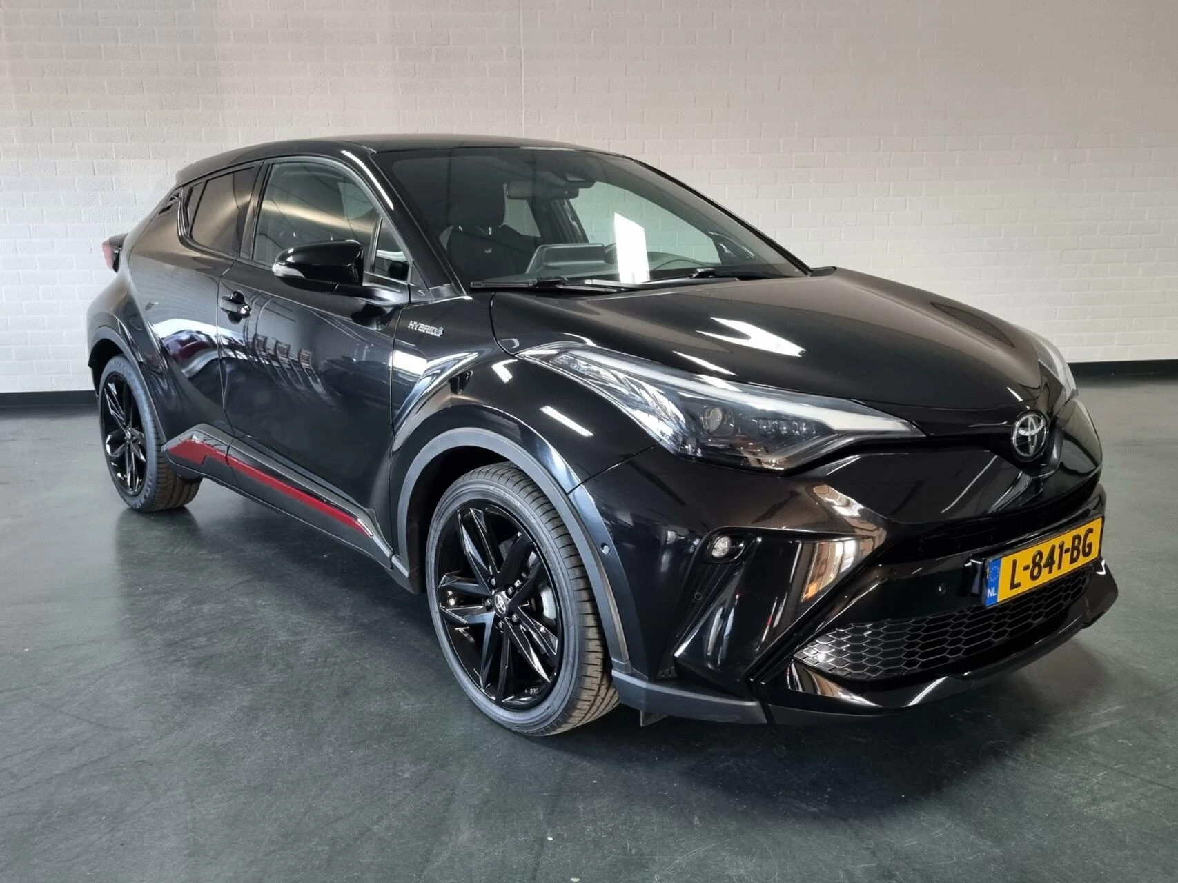 Hoofdafbeelding Toyota C-HR