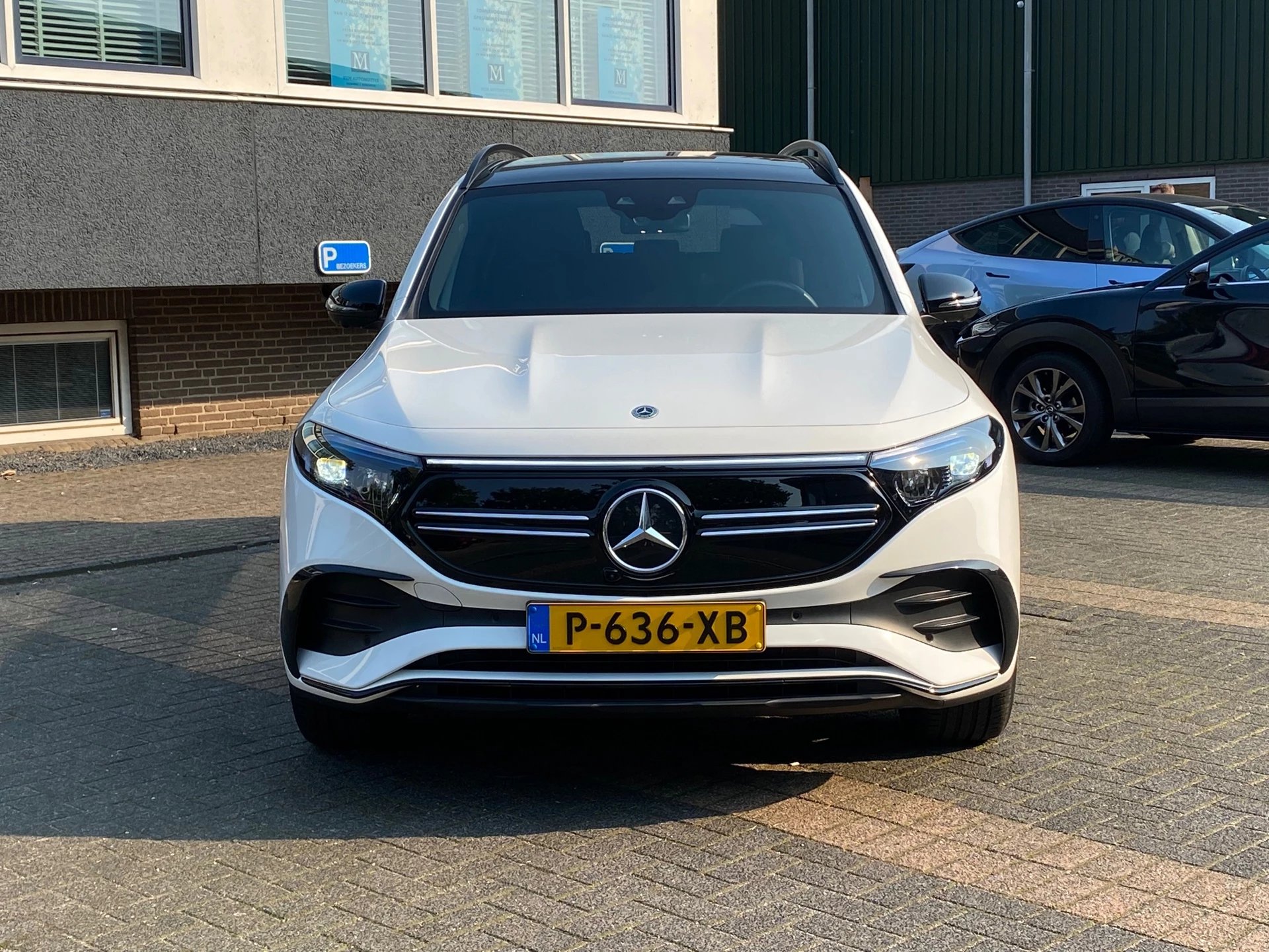 Hoofdafbeelding Mercedes-Benz EQB