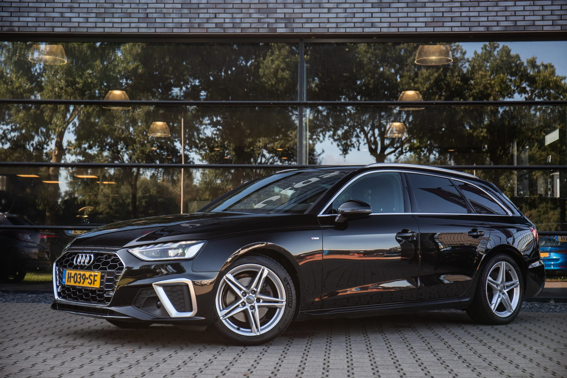 Hoofdafbeelding Audi A4