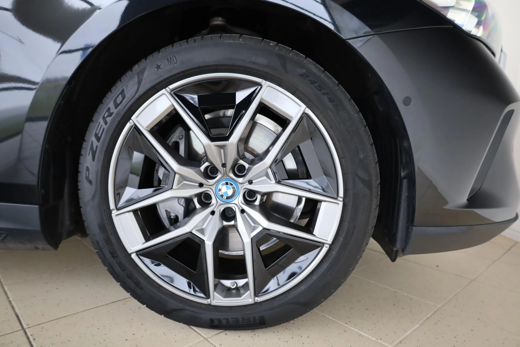 Hoofdafbeelding BMW i5