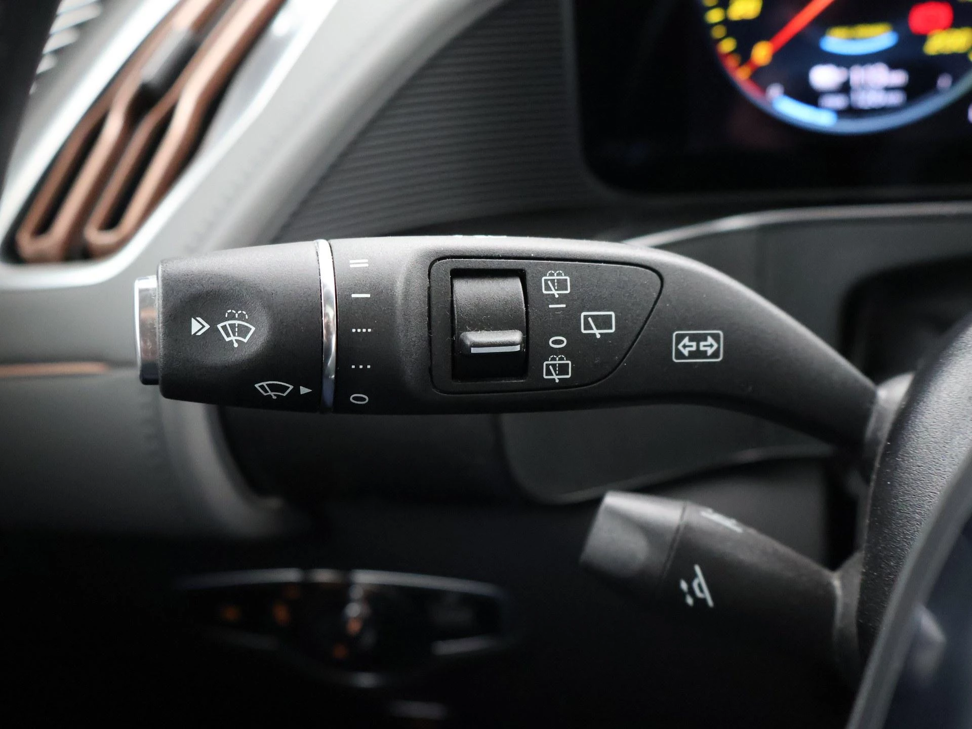 Hoofdafbeelding Mercedes-Benz EQC