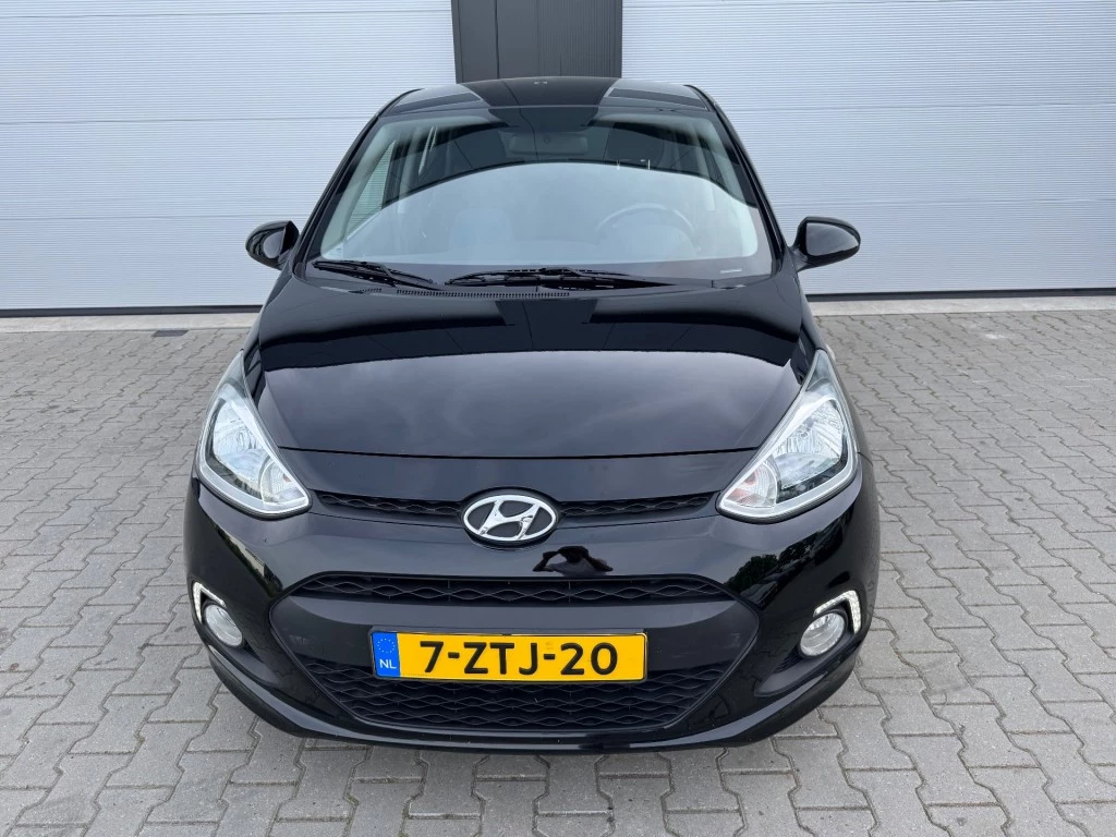 Hoofdafbeelding Hyundai i10