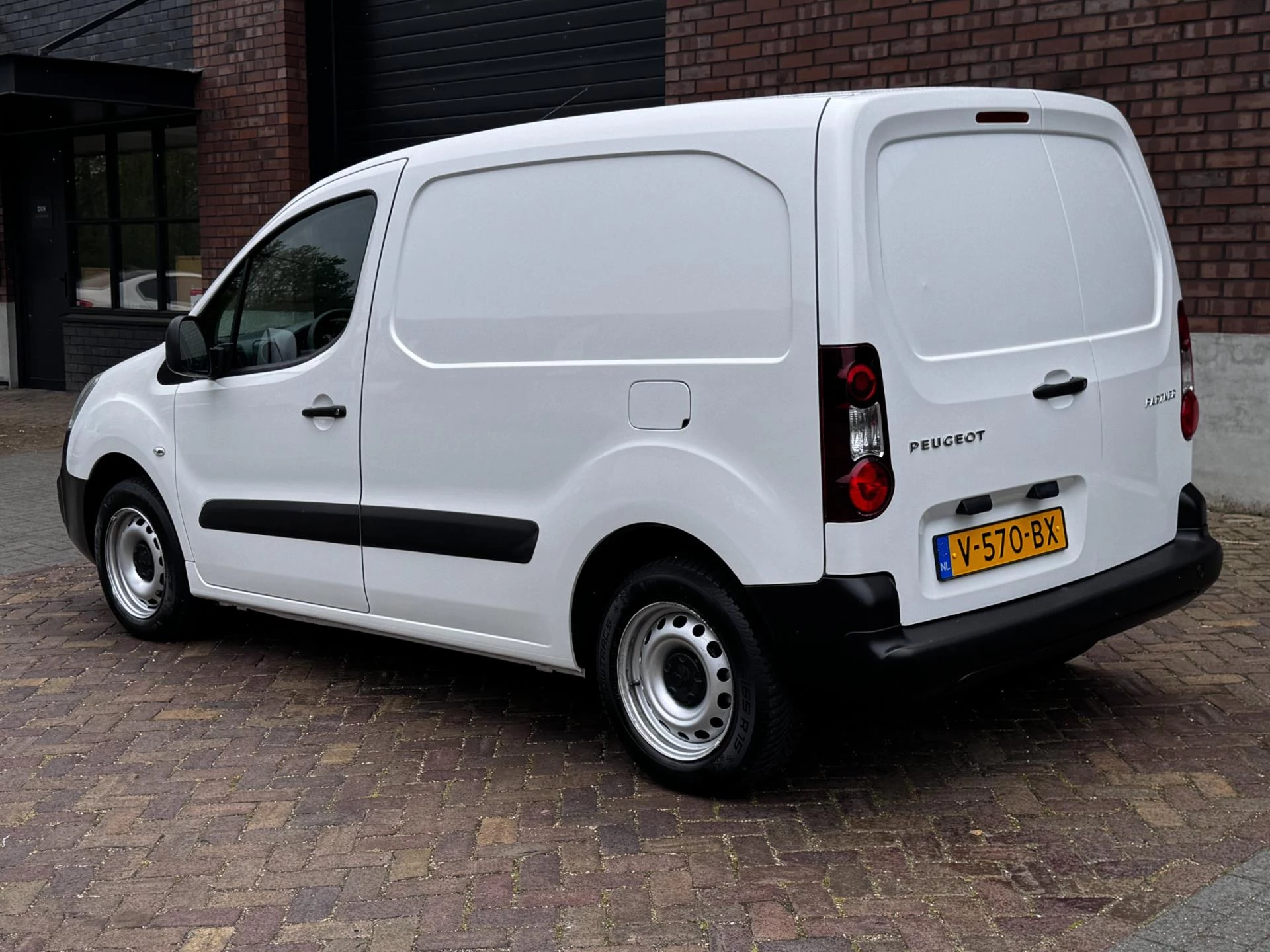 Hoofdafbeelding Peugeot Partner