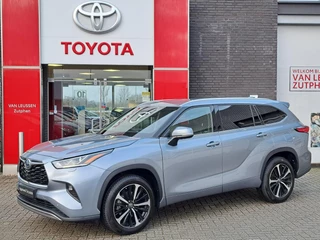 Hoofdafbeelding Toyota Highlander Toyota Highlander 2.5 HYBRID AWD PREMIUM LEER STOELVERWARMING PDC 360 CAMERA 20'' LM-VELGEN NAVI GEHEUGEN ELEK. BESTUURDERSSTOEL
