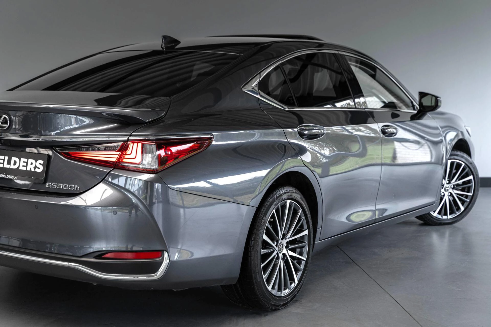 Hoofdafbeelding Lexus ES