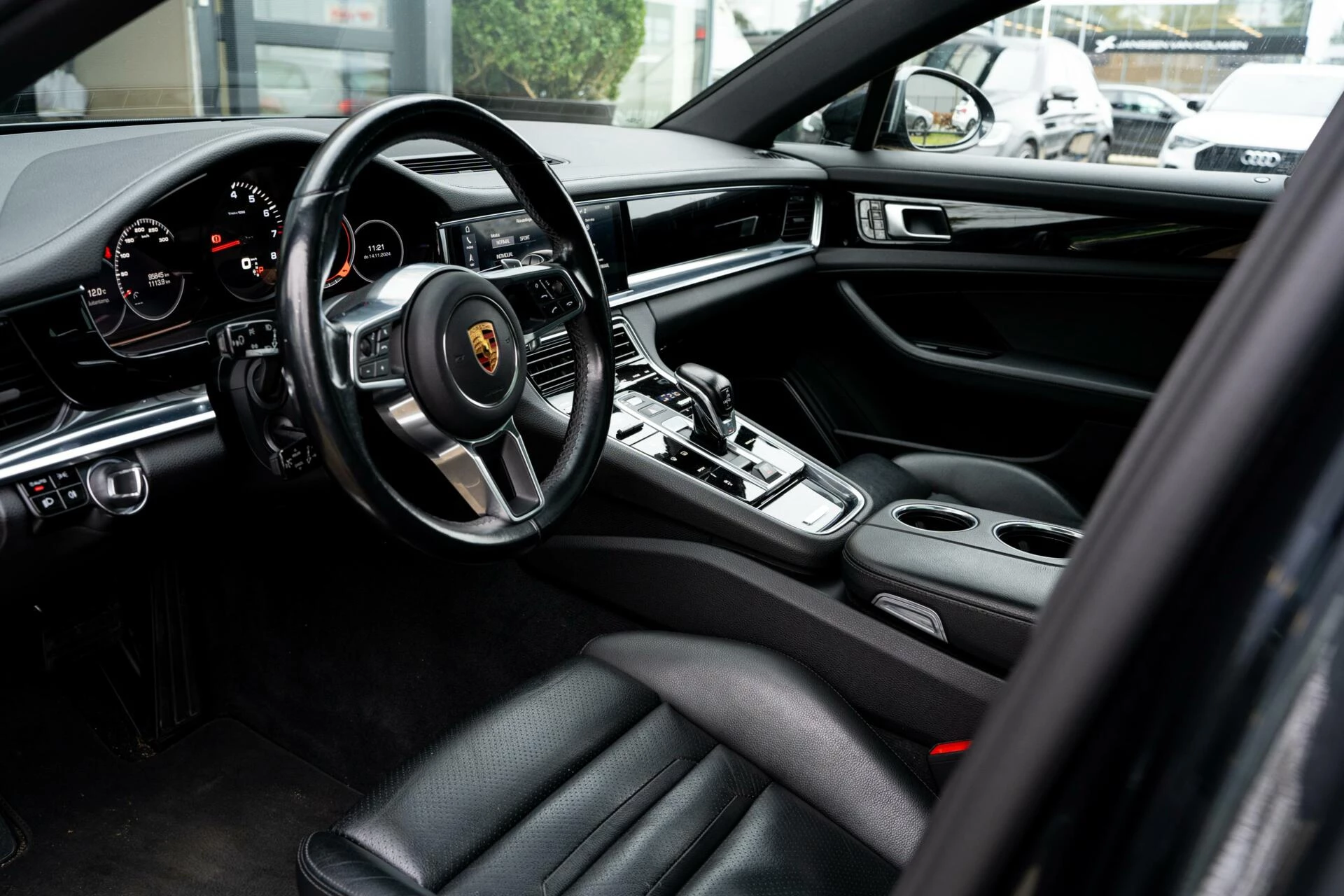 Hoofdafbeelding Porsche Panamera