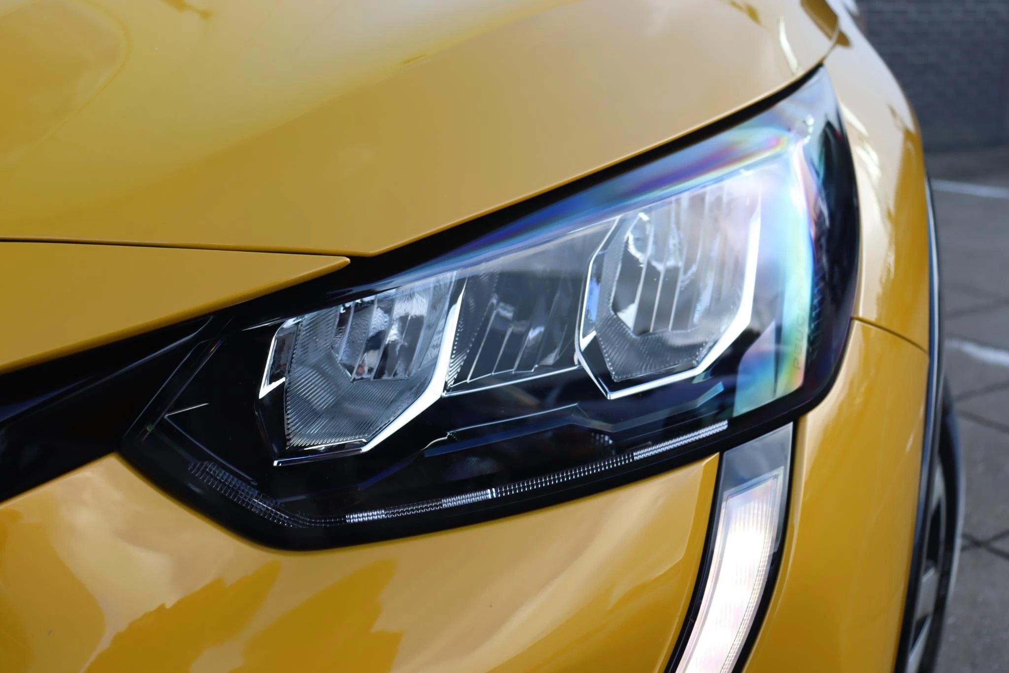 Hoofdafbeelding Peugeot e-208