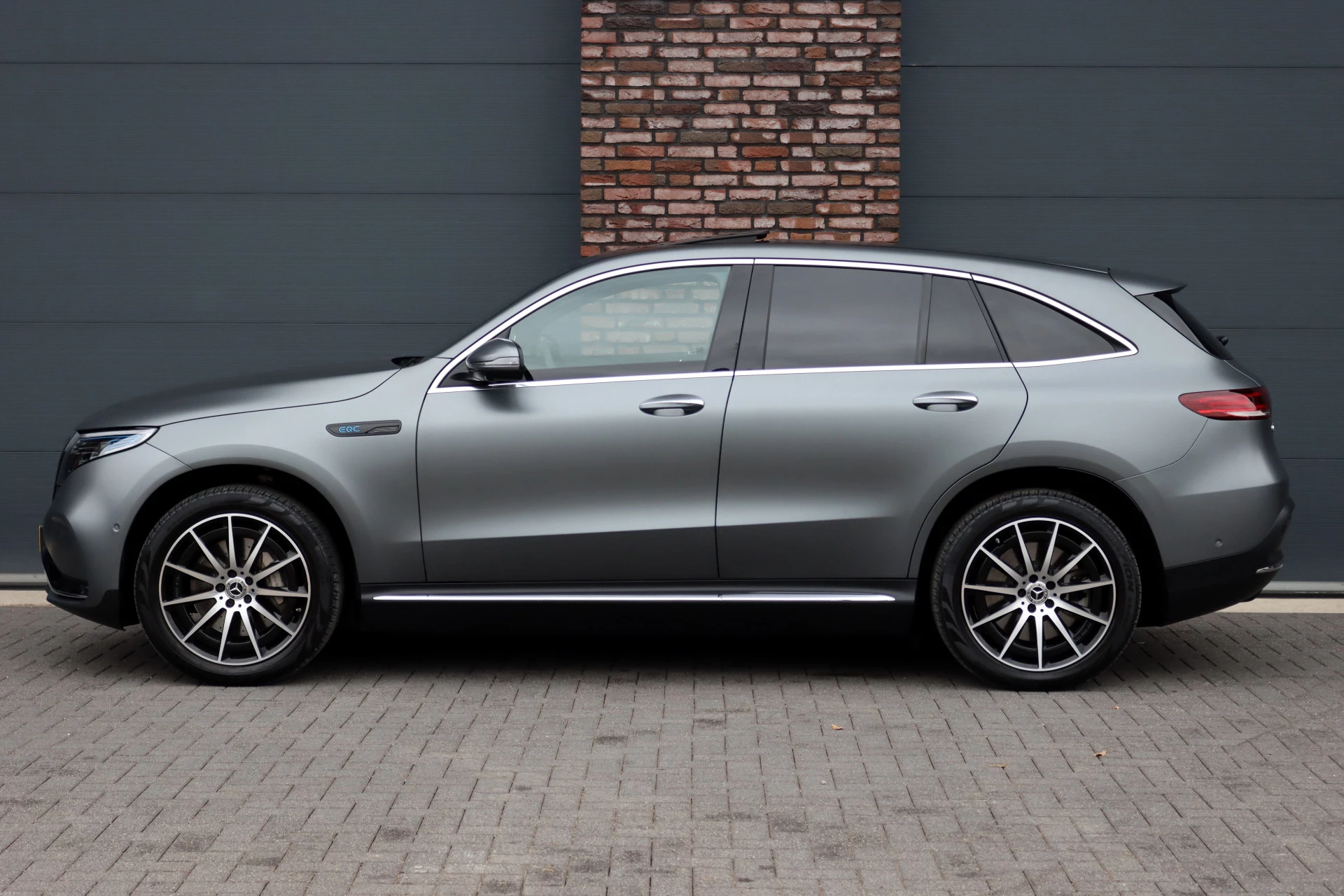 Hoofdafbeelding Mercedes-Benz EQC