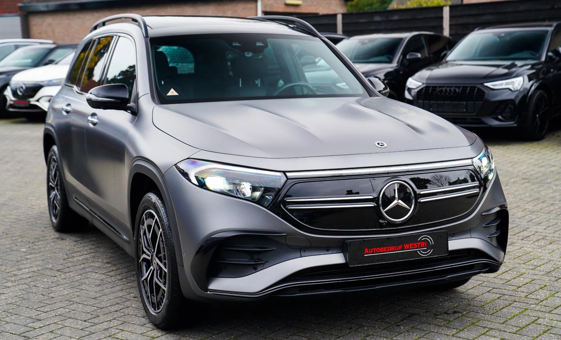 Hoofdafbeelding Mercedes-Benz EQB