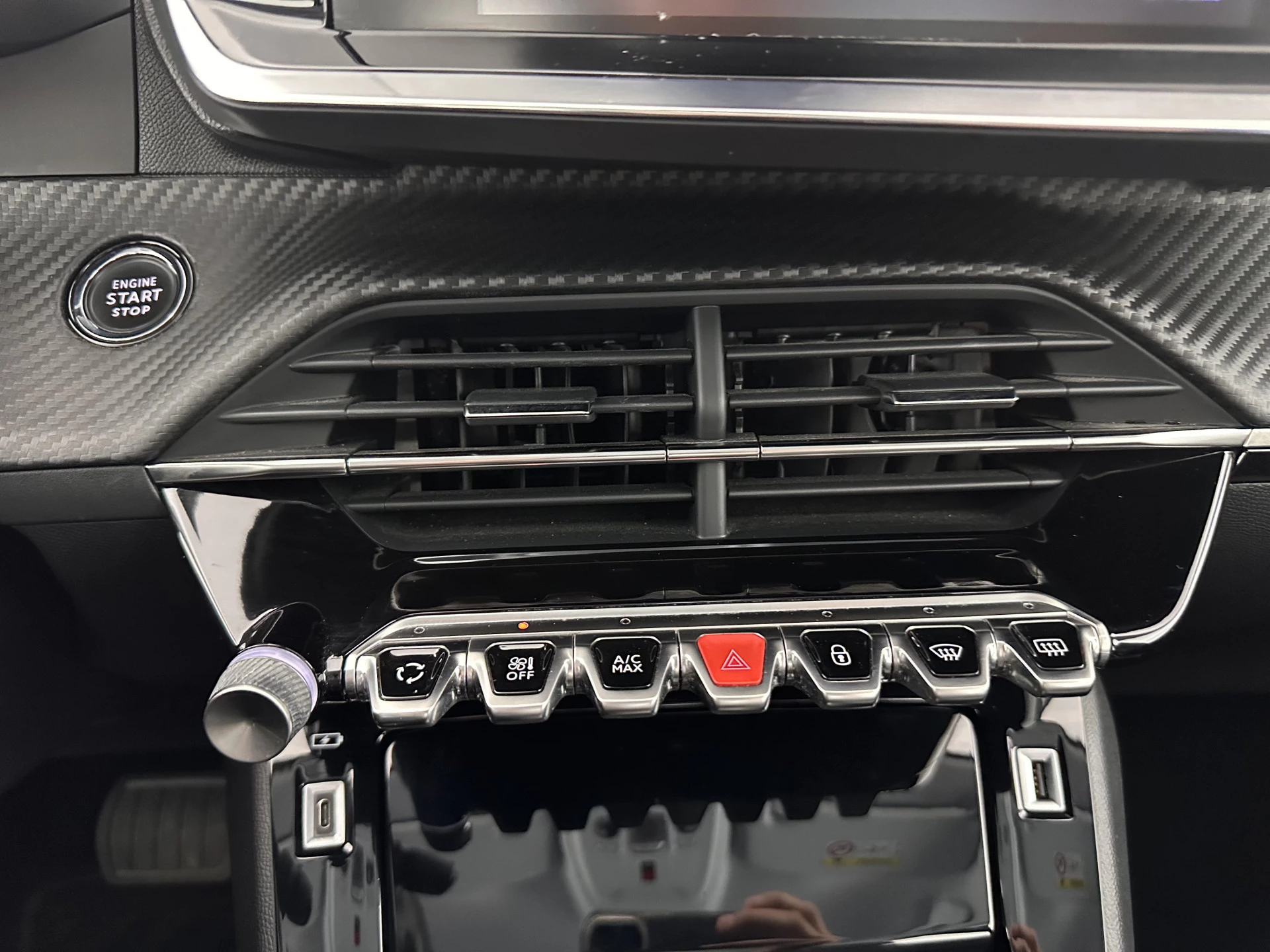 Hoofdafbeelding Peugeot e-208