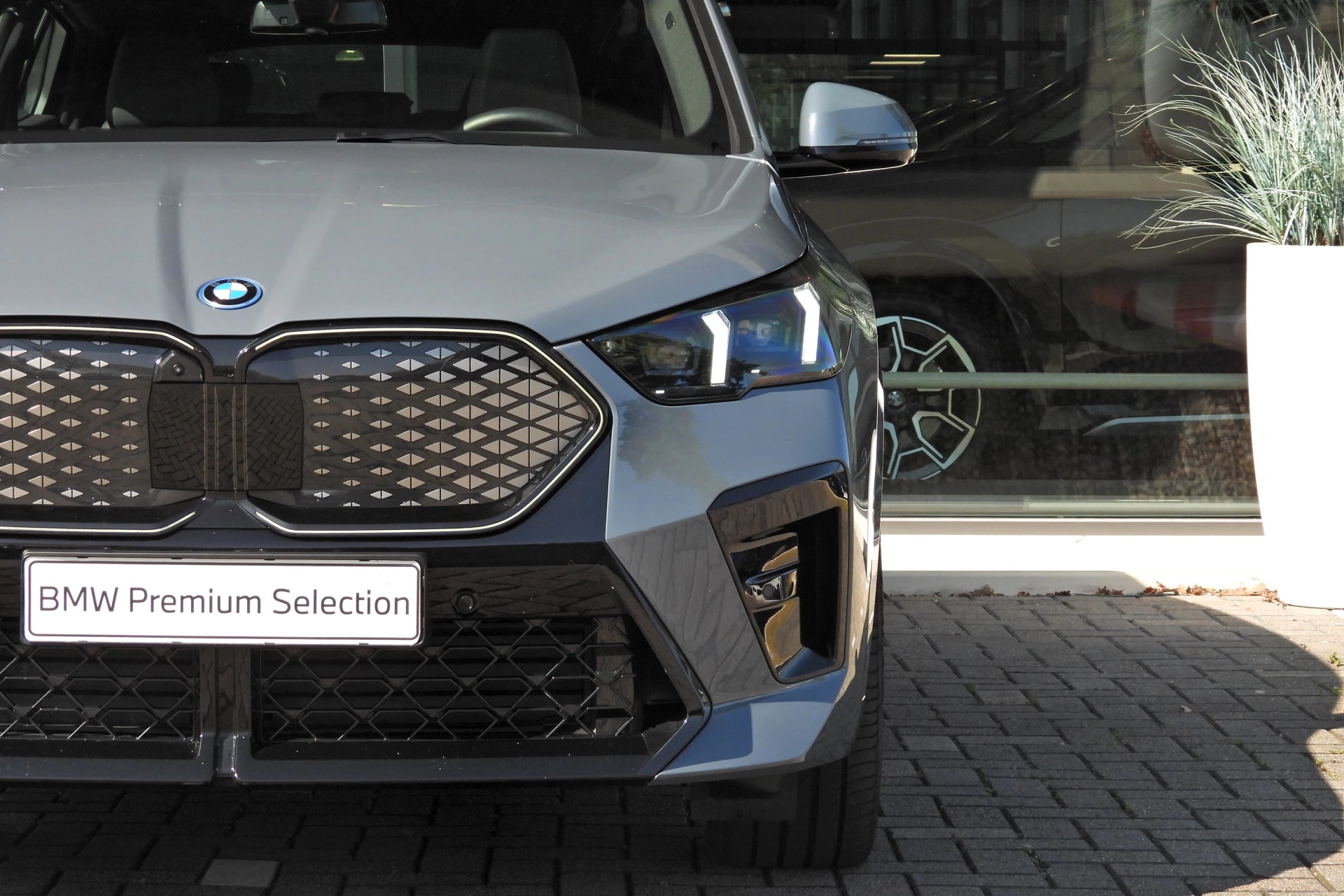 Hoofdafbeelding BMW iX2