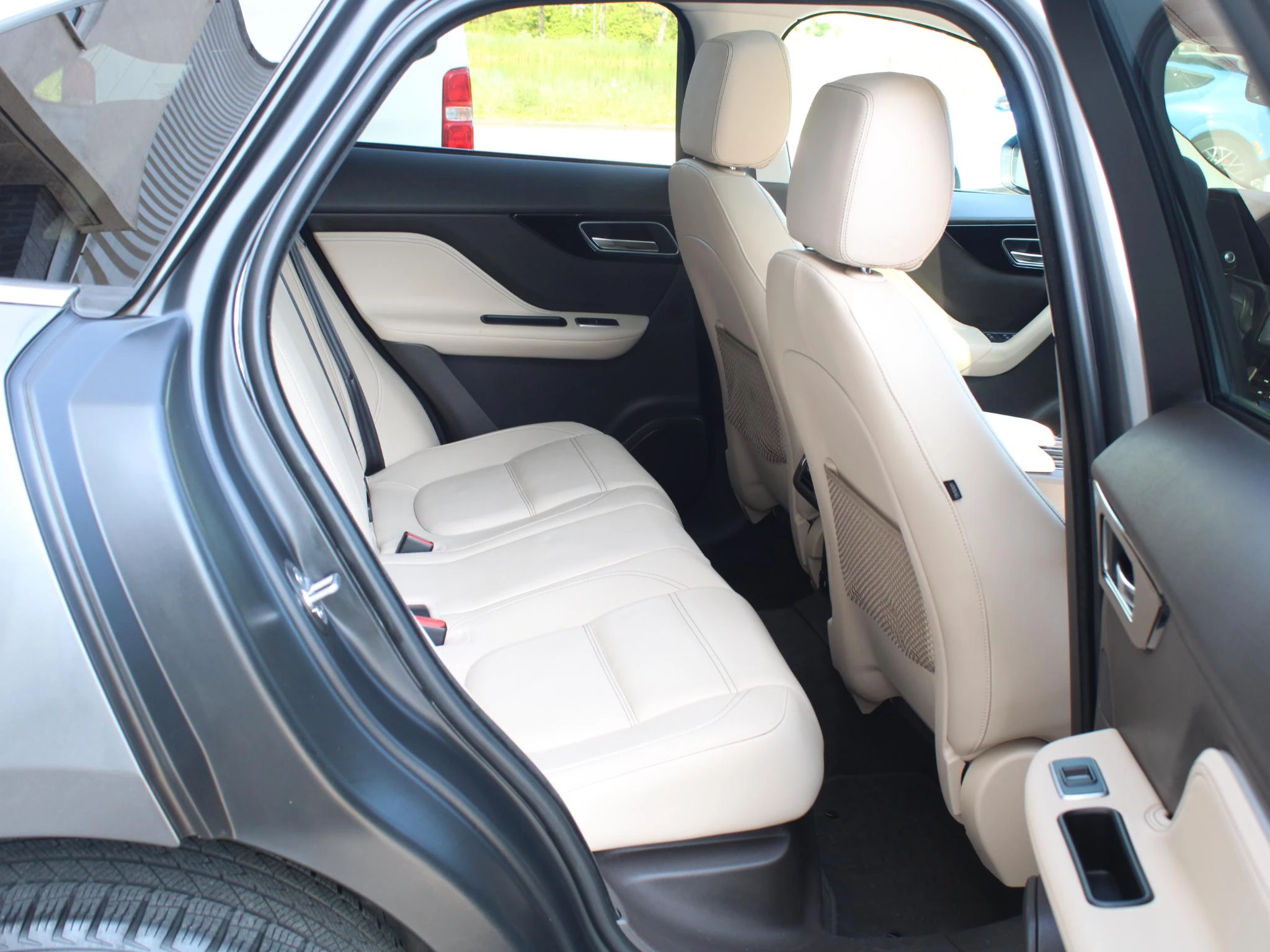 Hoofdafbeelding Jaguar F-PACE
