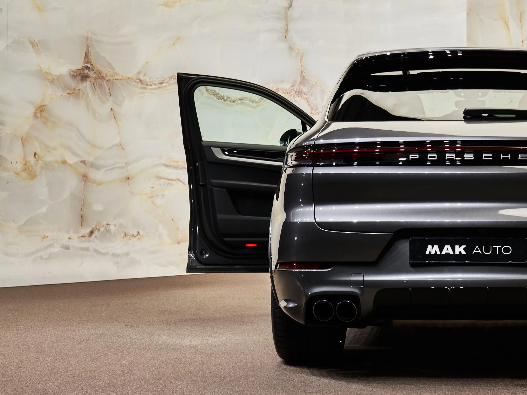 Hoofdafbeelding Porsche Cayenne