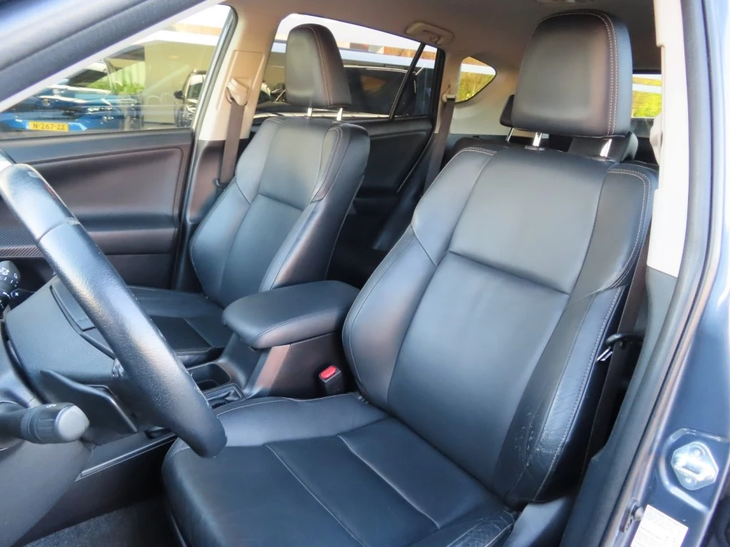 Hoofdafbeelding Toyota RAV4