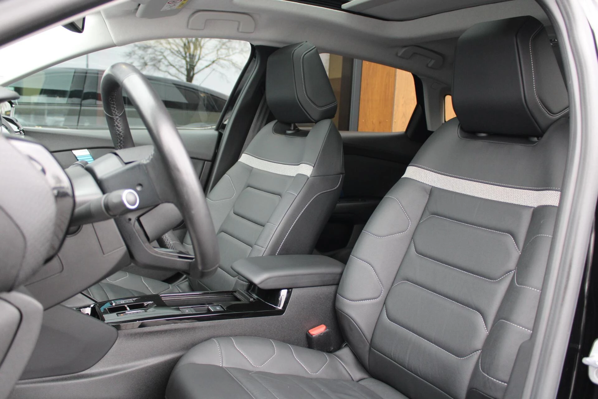 Hoofdafbeelding Citroën ë-C4