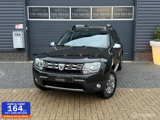 Hoofdafbeelding Dacia Duster Dacia Duster 1.2 TCe 4x2 Prestige, Airco, trekhaak,  leder, stoelverwarming, NAP, APK 07-2026