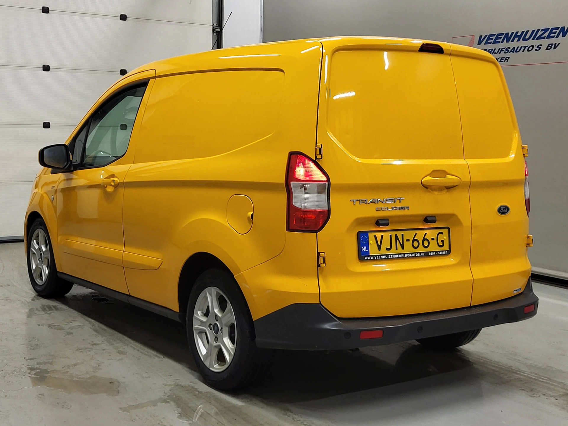 Hoofdafbeelding Ford Transit Courier