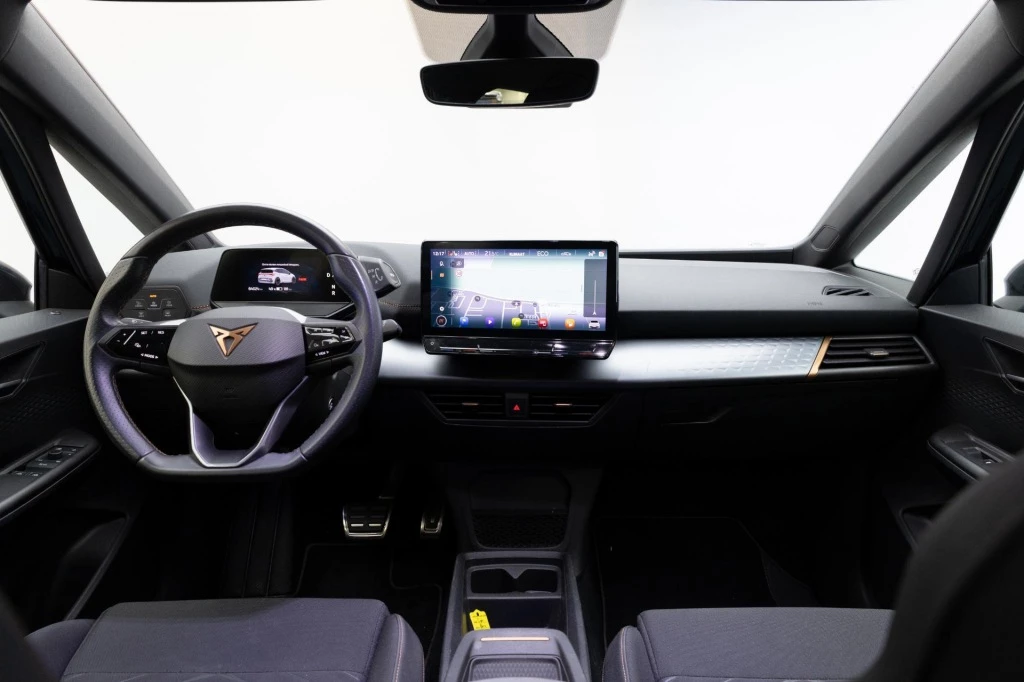 Hoofdafbeelding CUPRA Born