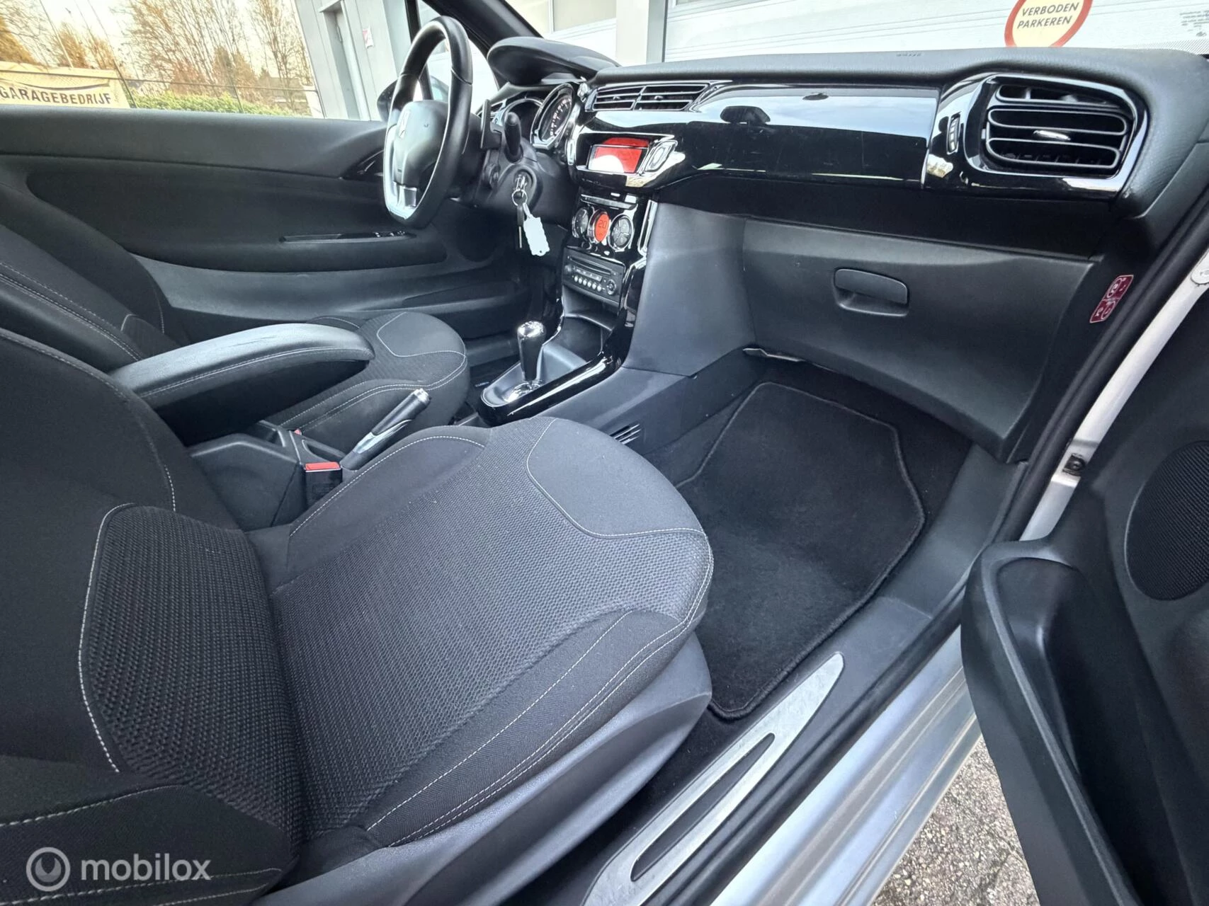 Hoofdafbeelding DS DS 3