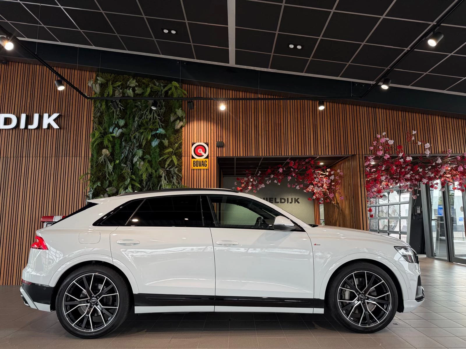 Hoofdafbeelding Audi Q8