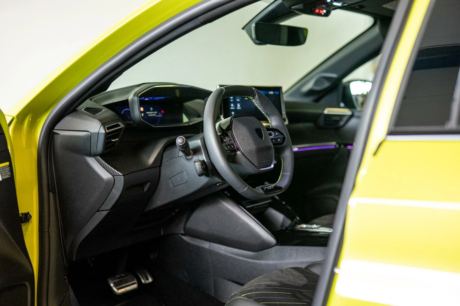 Hoofdafbeelding Peugeot e-208