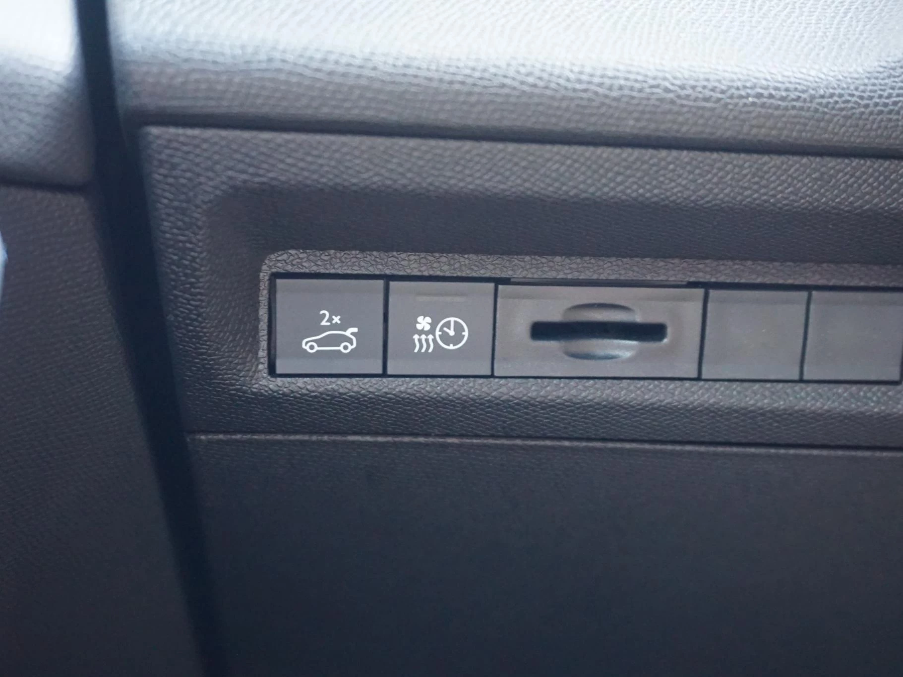 Hoofdafbeelding Peugeot 408