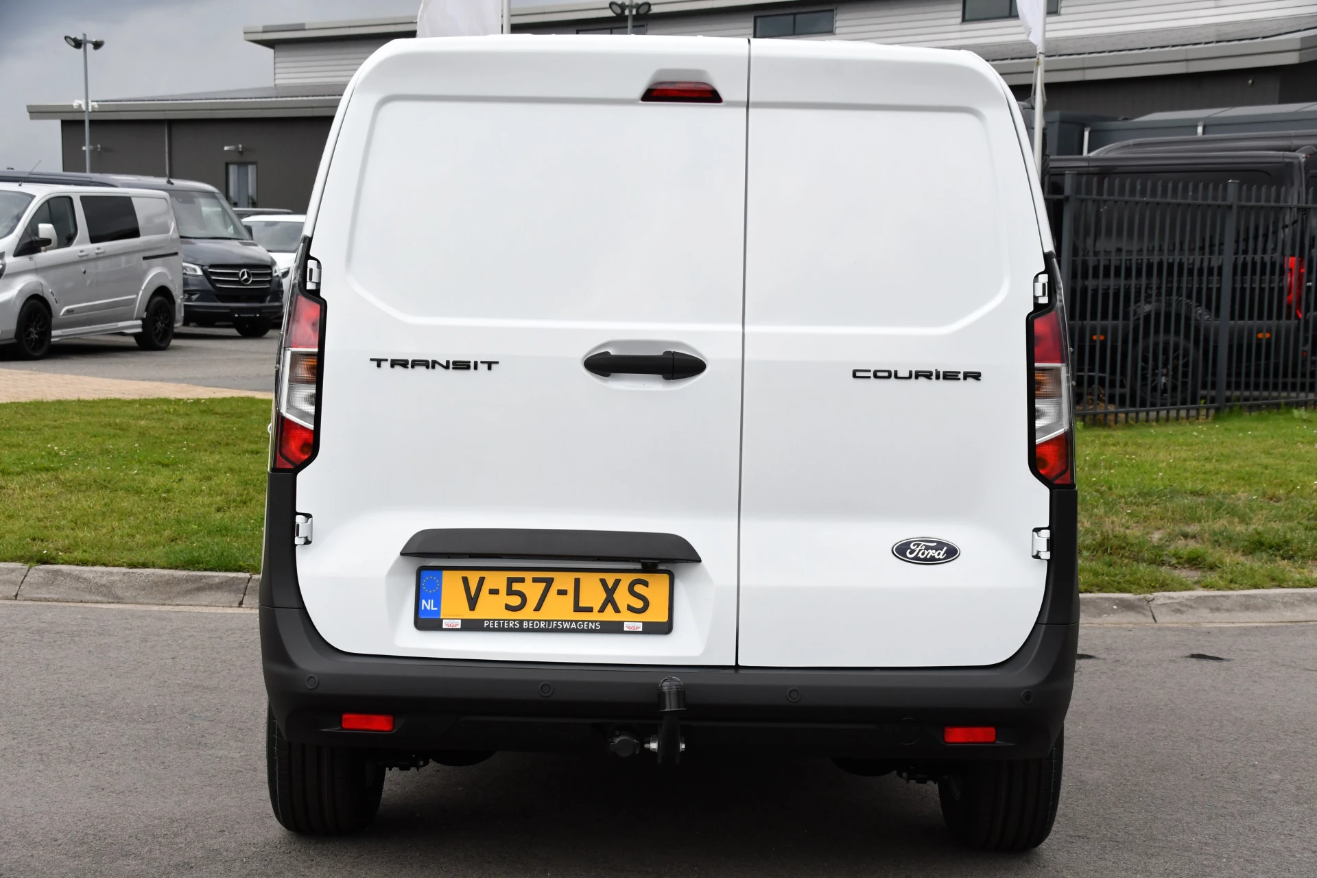 Hoofdafbeelding Ford Transit Courier