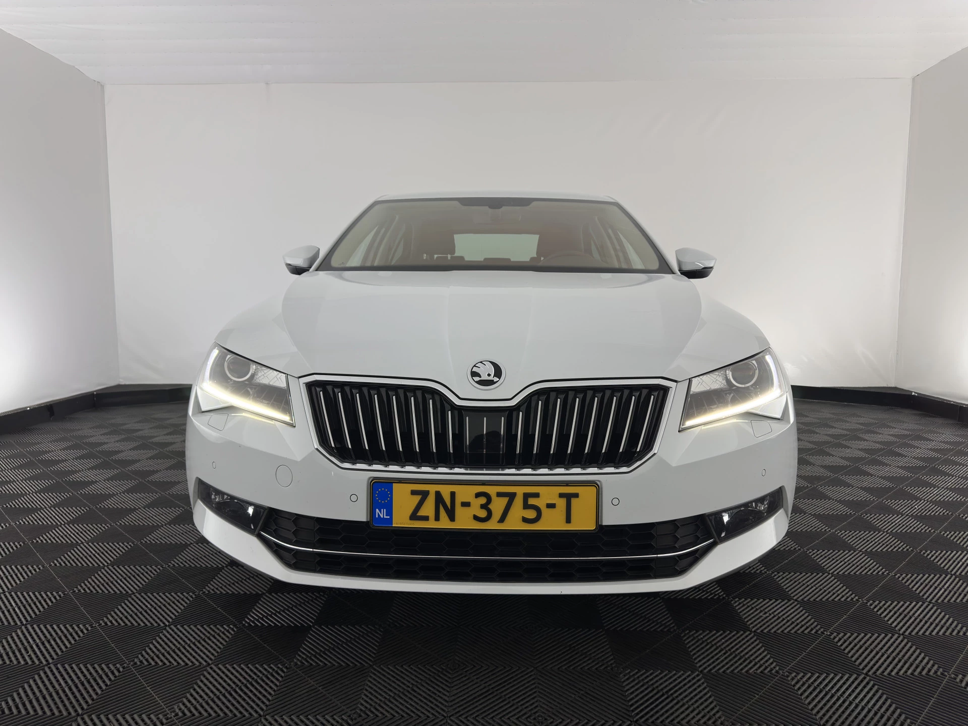 Hoofdafbeelding Škoda Superb