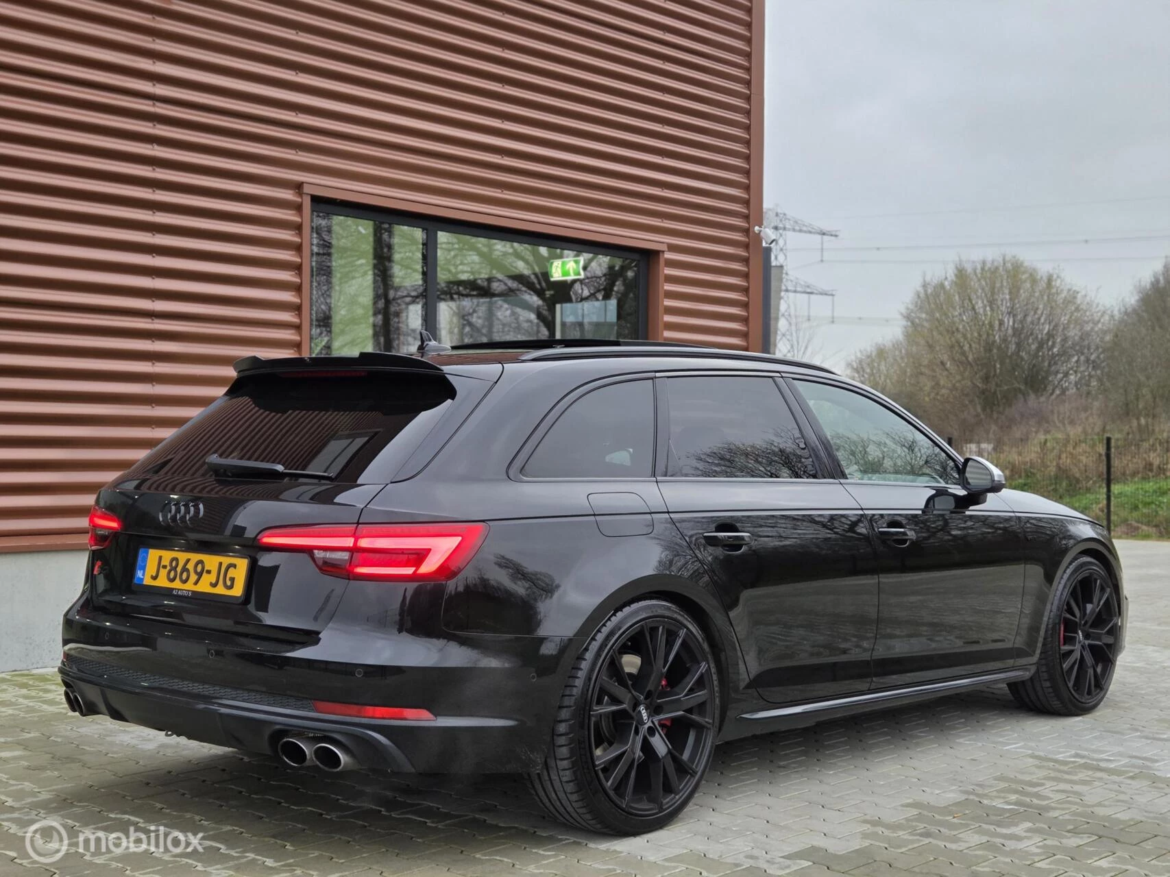 Hoofdafbeelding Audi S4
