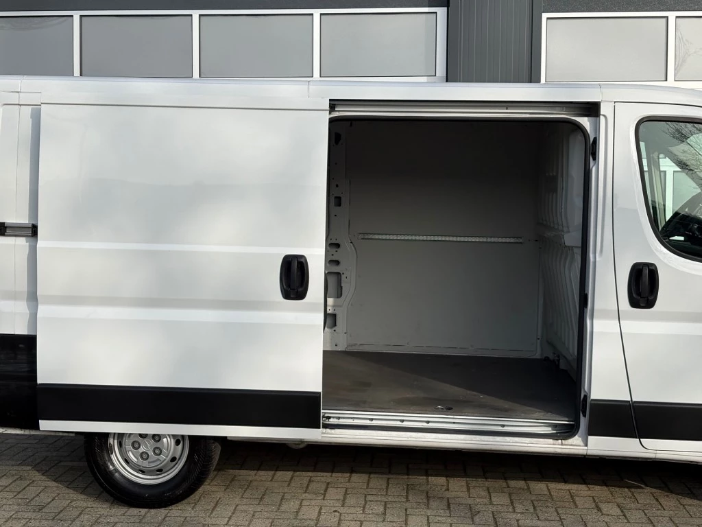 Hoofdafbeelding Opel Movano