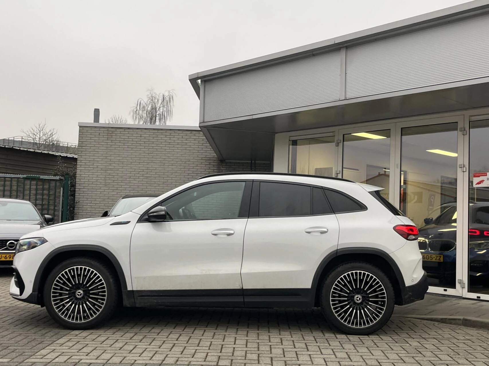 Hoofdafbeelding Mercedes-Benz EQA