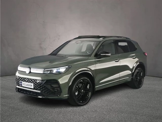 Volkswagen Tiguan 1.5 eHybrid R-Line Edition 272pk DSG Automaat, Panoramadak, Trekhaak, Stoelverwarming, Black style, Adaptive cruise control, Elektrische achterklep, Led matrix