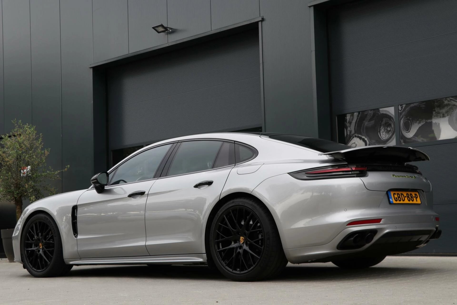 Hoofdafbeelding Porsche Panamera