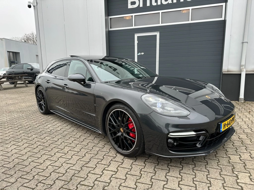 Hoofdafbeelding Porsche Panamera