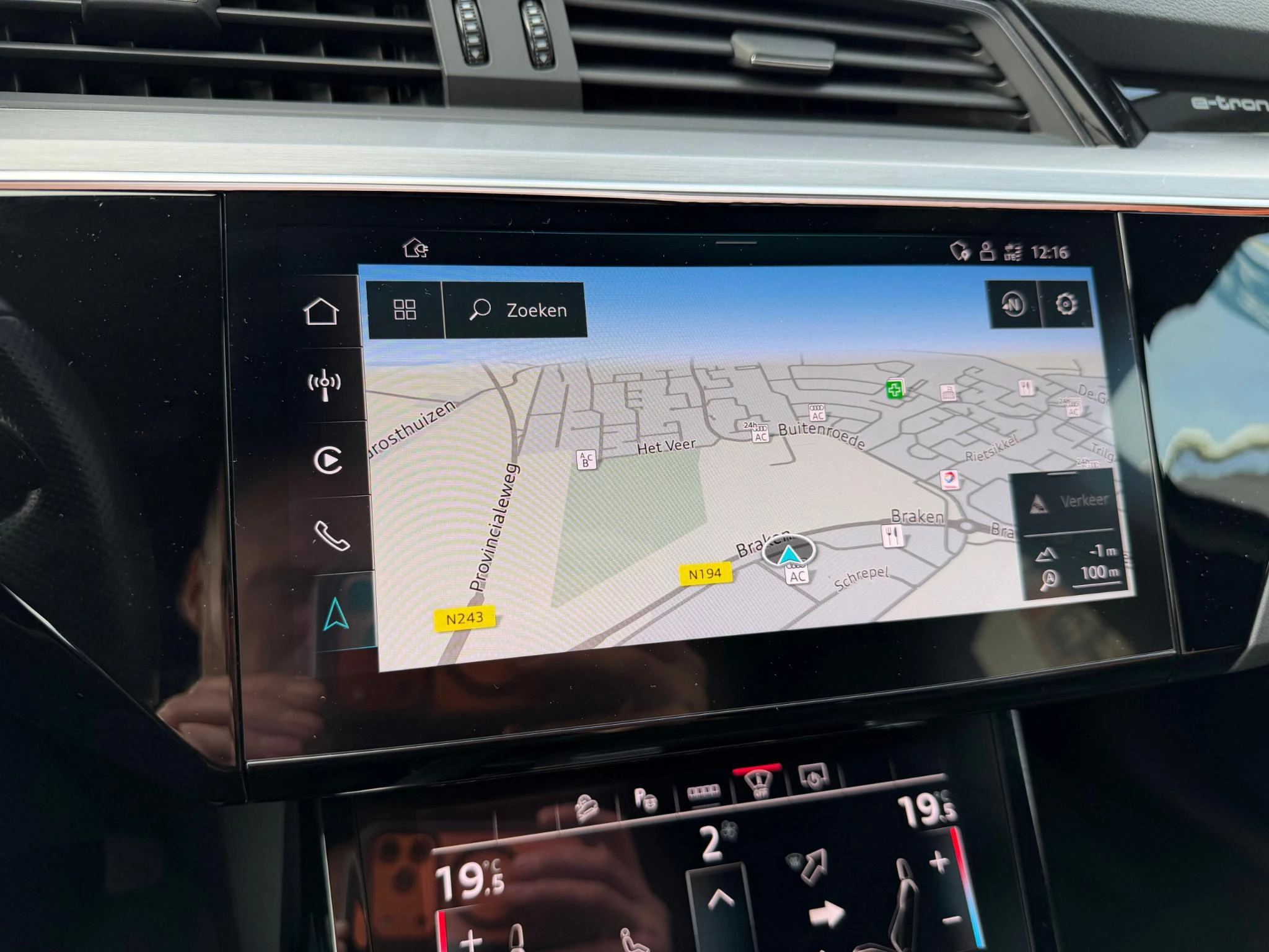 Hoofdafbeelding Audi e-tron