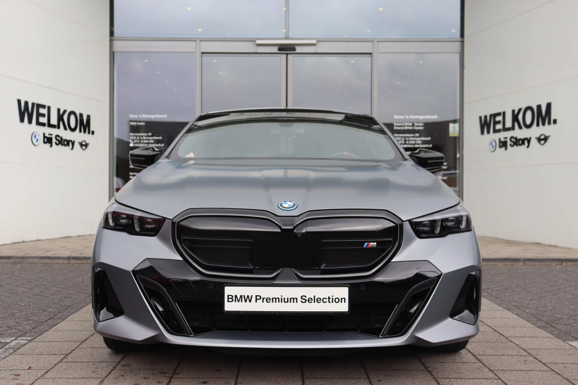Hoofdafbeelding BMW i5