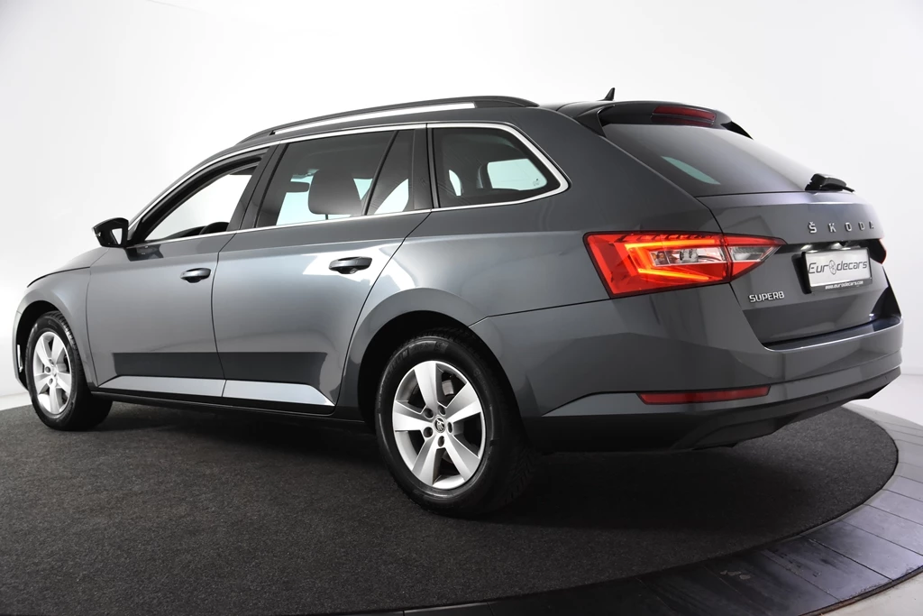 Hoofdafbeelding Škoda Superb