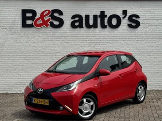 Toyota Aygo 1.0 VVT-i x-play Airco Achteruitrijcamera Multimedia Bleutooth 15" Lichtmetalen velgen