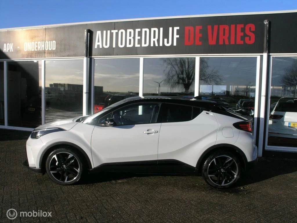 Hoofdafbeelding Toyota C-HR