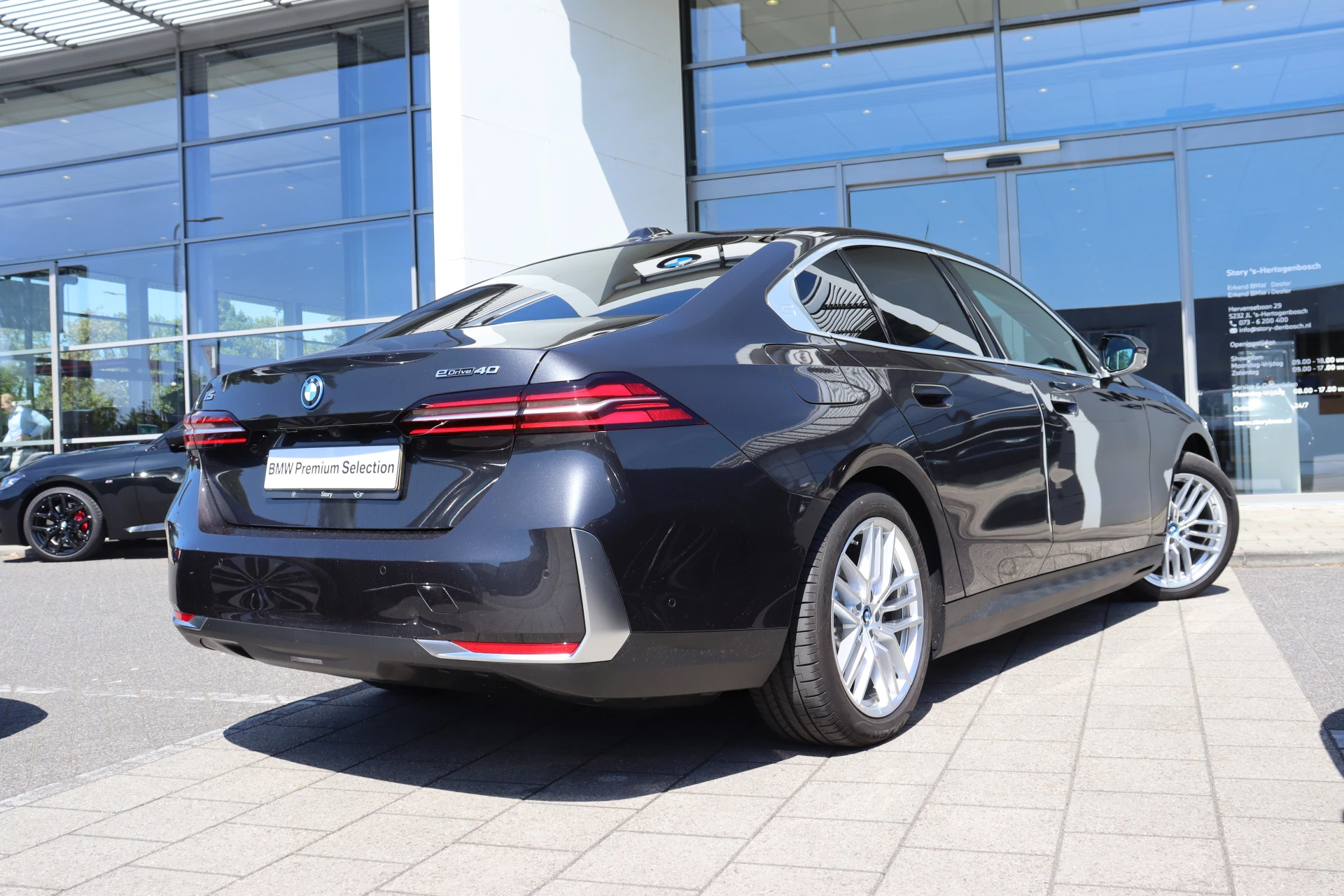 Hoofdafbeelding BMW i5