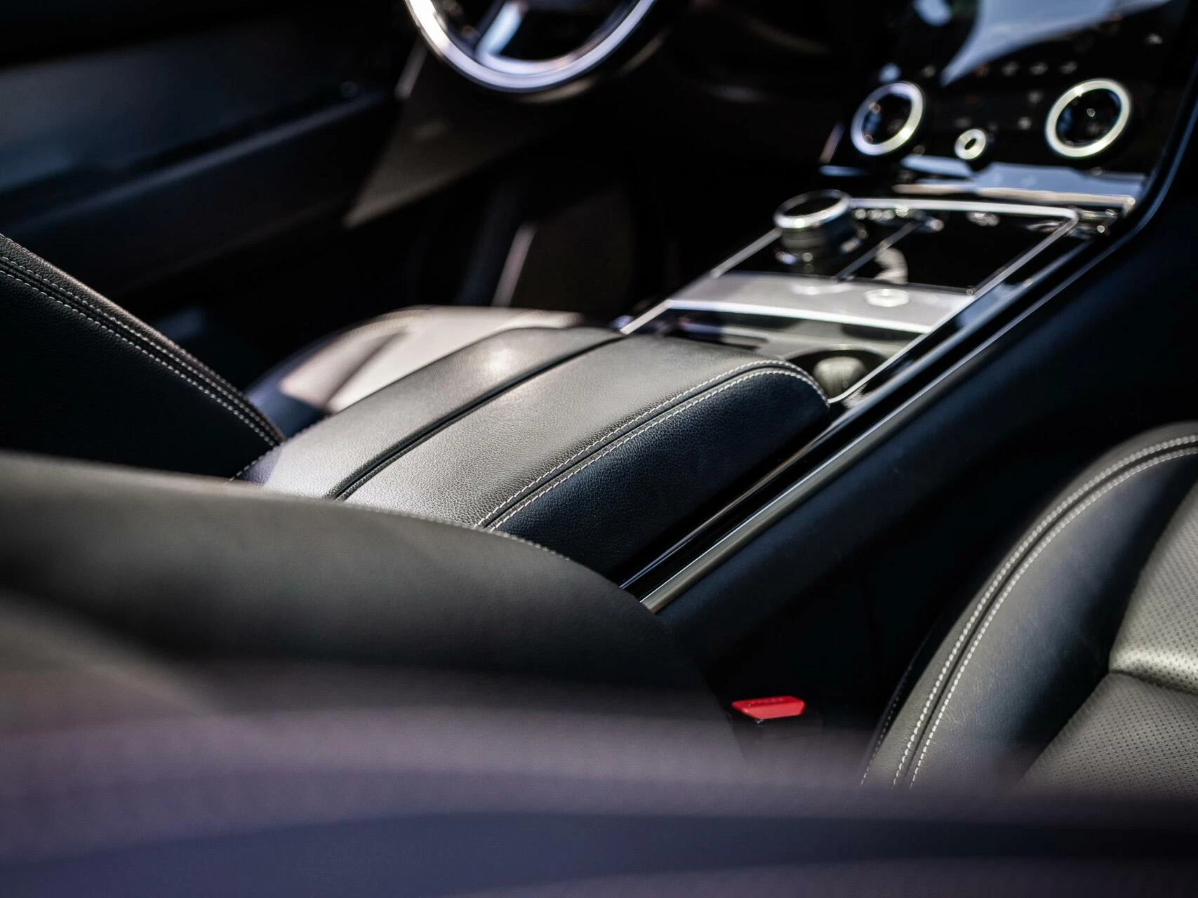 Hoofdafbeelding Land Rover Range Rover Velar