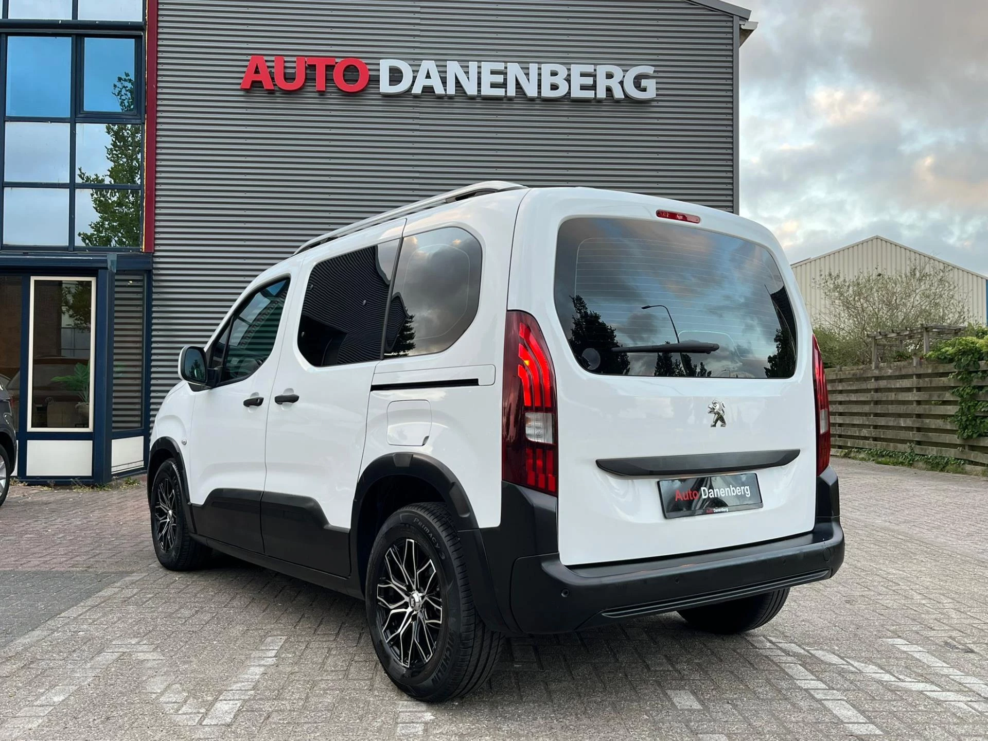 Hoofdafbeelding Peugeot Rifter