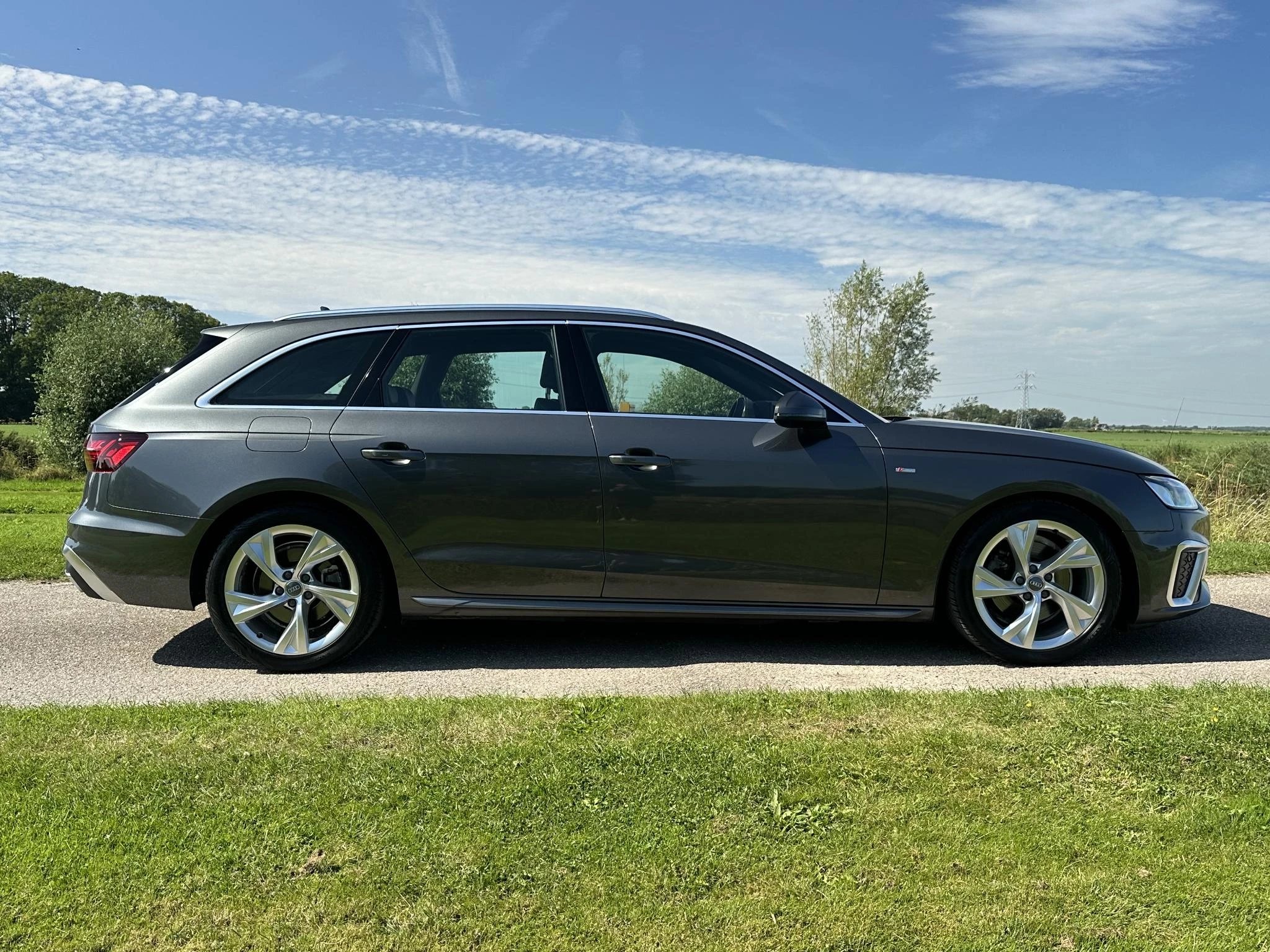 Hoofdafbeelding Audi A4