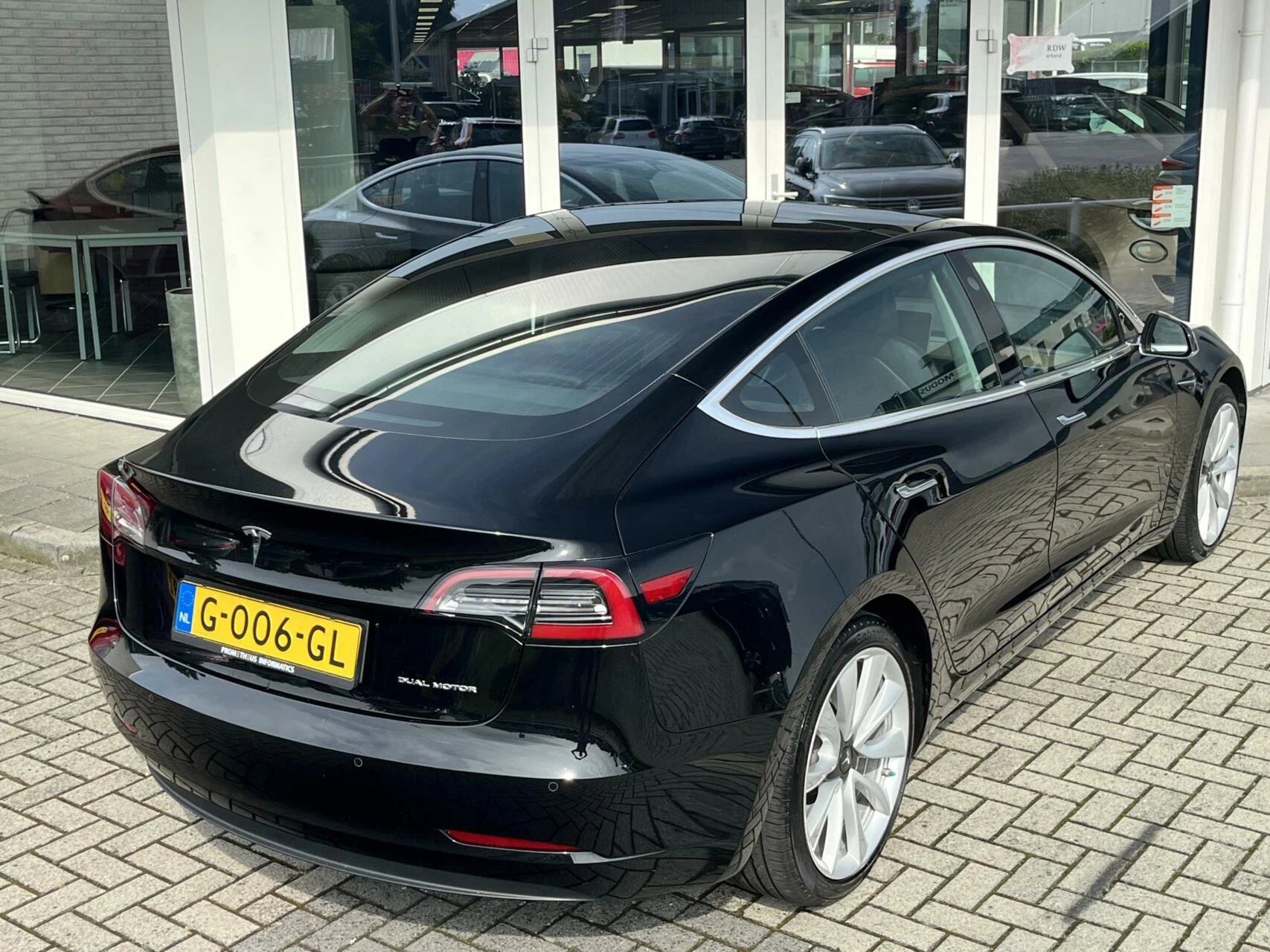 Hoofdafbeelding Tesla Model 3