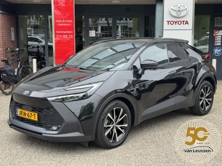 Toyota C-HR 1.8 HYBRID 140 FIRST-EDITION STOEL/STUURVERW 4S-BANDEN BLIND SPOT EL-ACHTERKLEP PARK-SENSOREN CAMERA NAVI APPLE/ANDROID KEYLESS LED 18'' LM-VELGEN