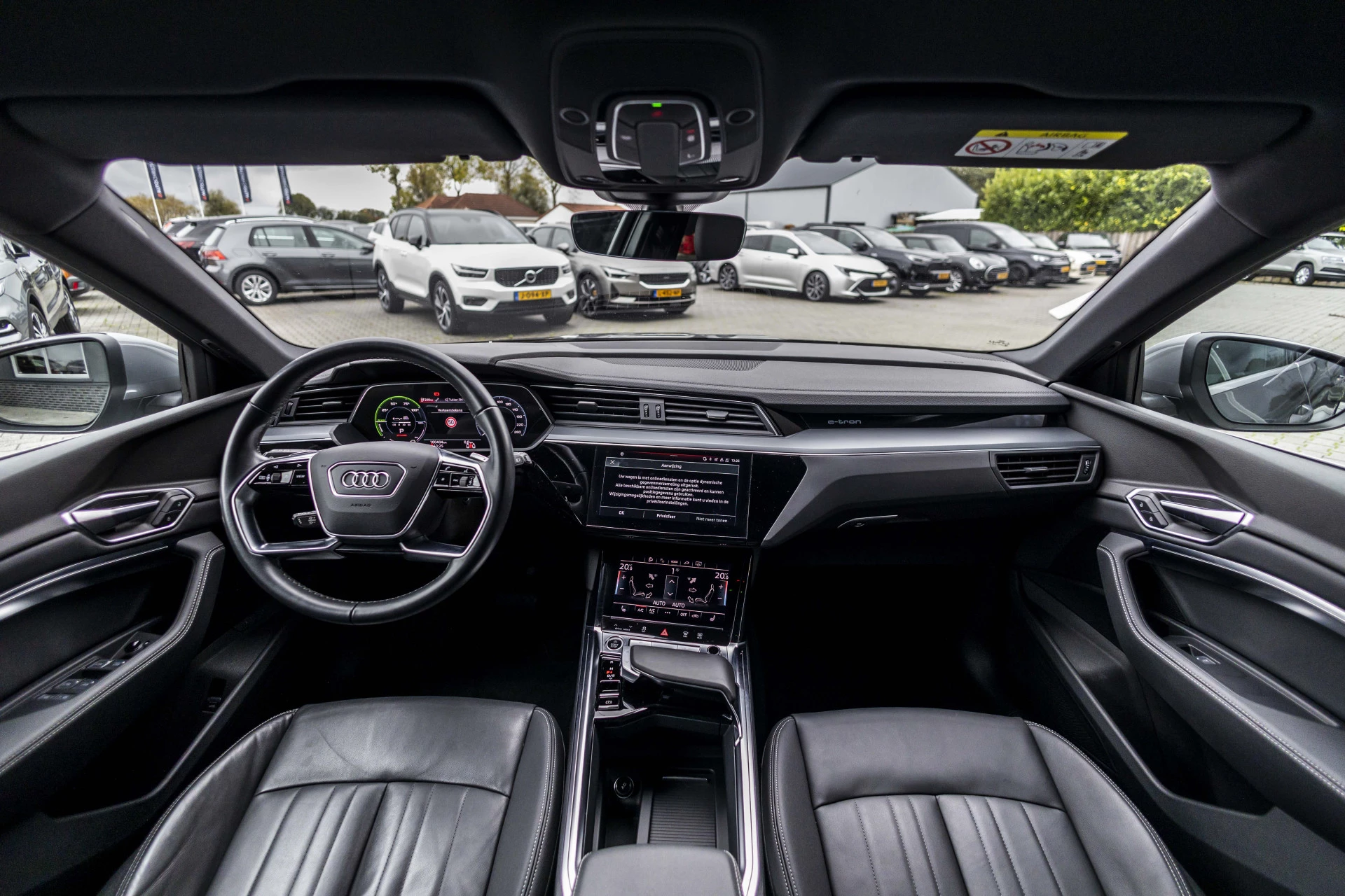 Hoofdafbeelding Audi e-tron