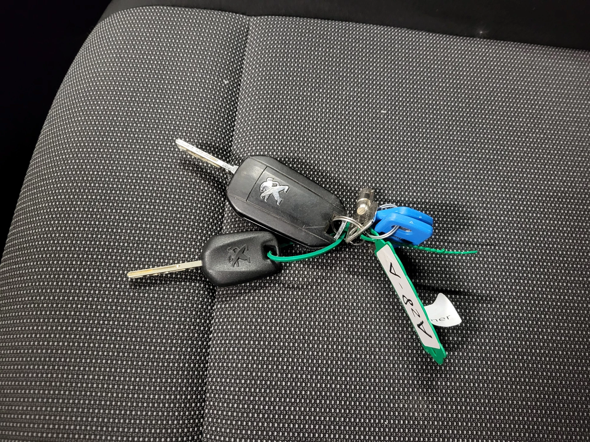 Hoofdafbeelding Peugeot Partner
